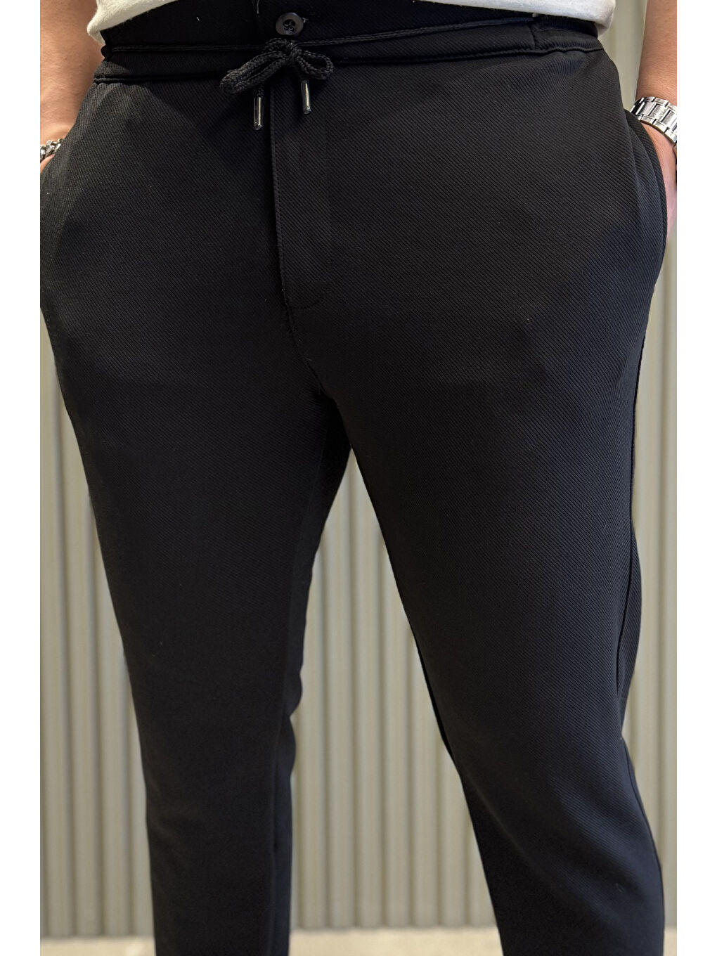 Siyah Bel Bağcıklı Fermuarlı Erkek Jogger Pantolon-3