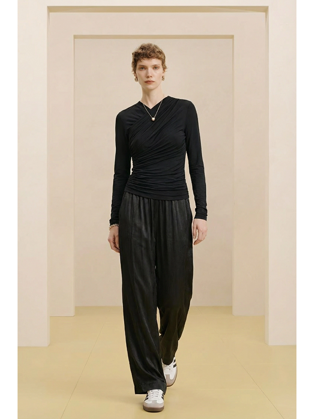 ALESTA | Yüksek Bel Dökümlü Pantolon Siyah-2