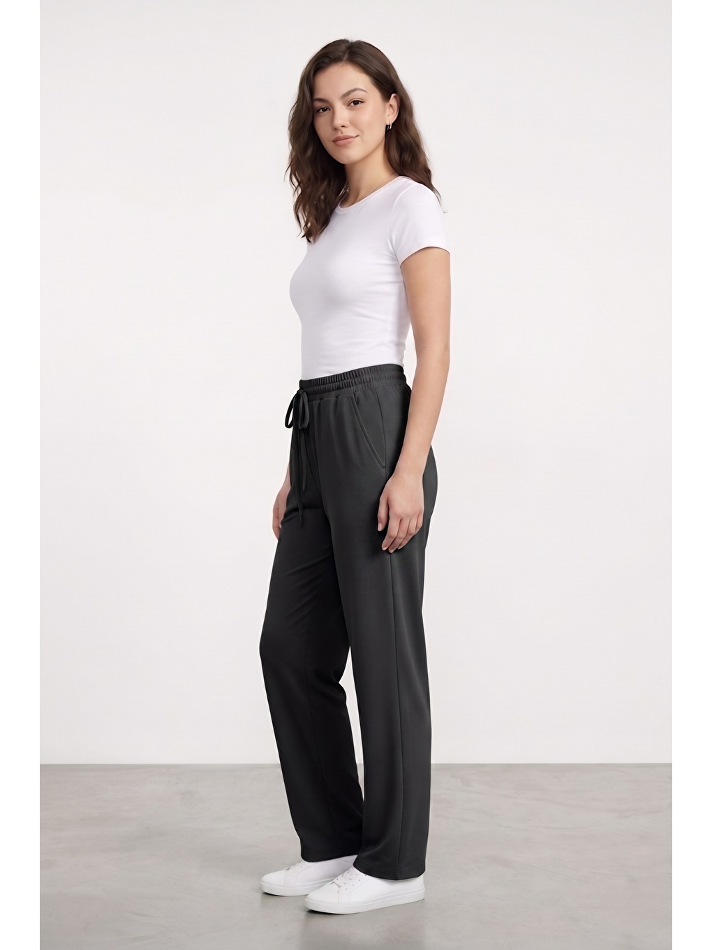 Siyah Kadın Pantolon Beli Lastikli Cepli Rahat Kalıp Kadın Spor Pantolon-1