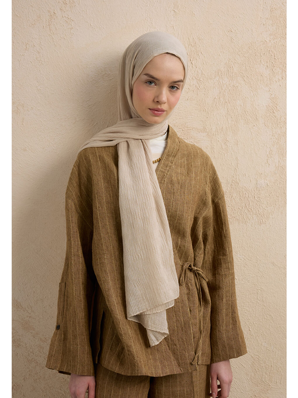 Bej Modal Damalı Şal Taş-1