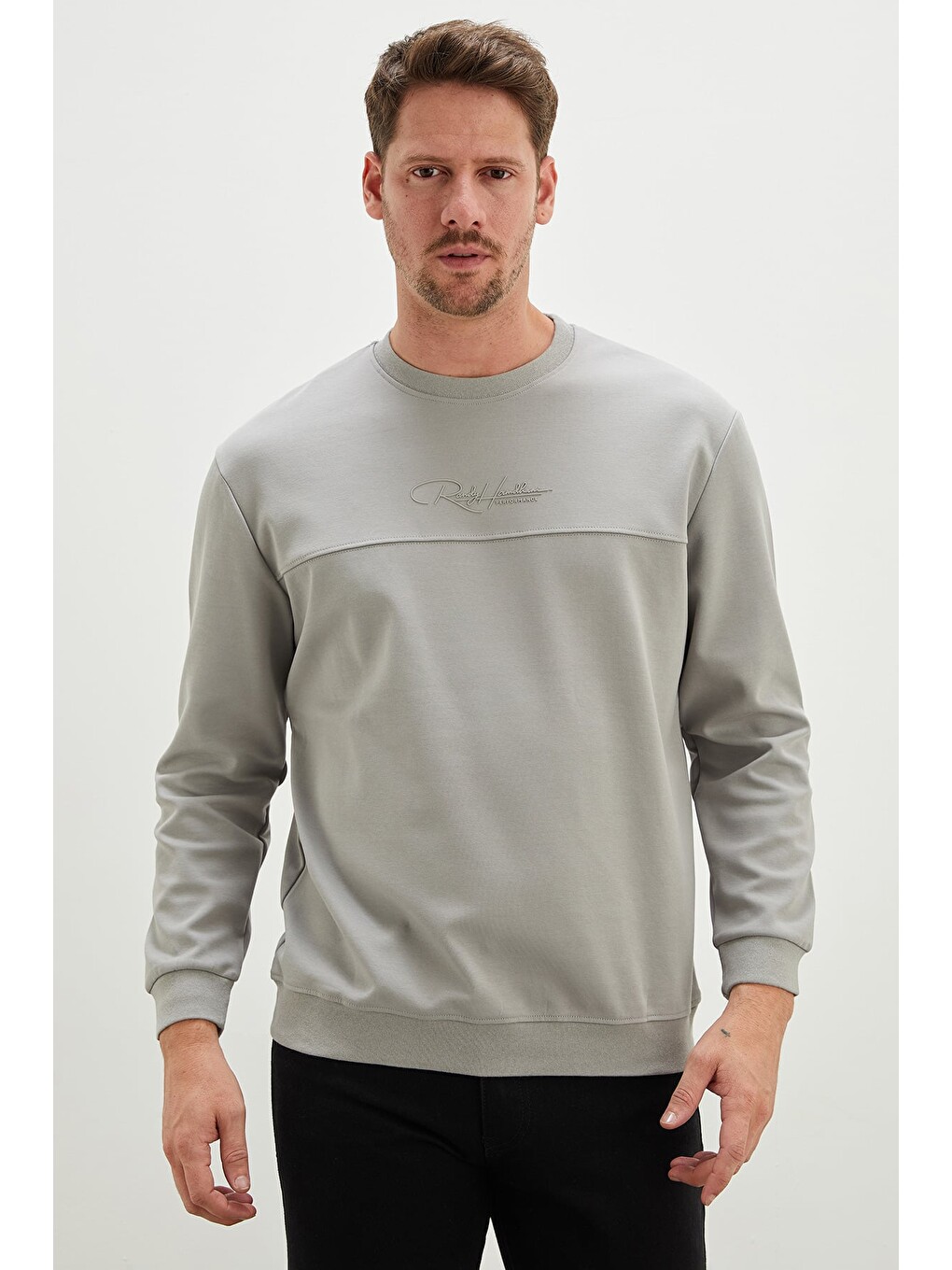 Gri Kabartma Baskılı Çimalı Bisiklet Yaka Sweatshirt