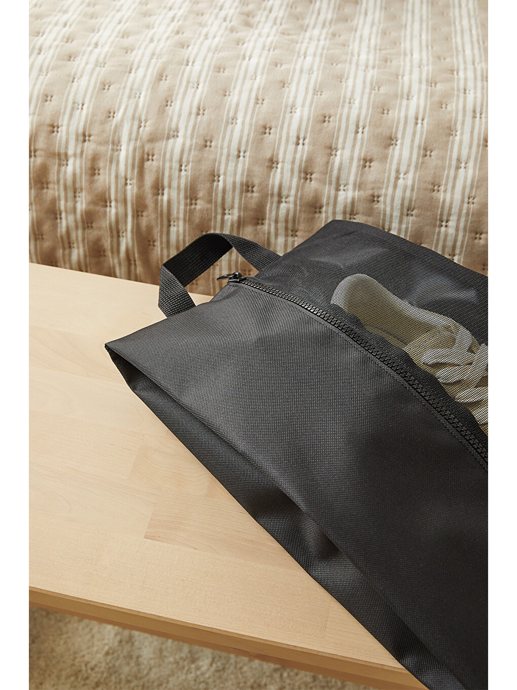 Siyah Renk Fileli Oxford Kumaş Ayakkabı Düzenleyici Taşıma Çantası 22 X 40 X 9 Cm-3