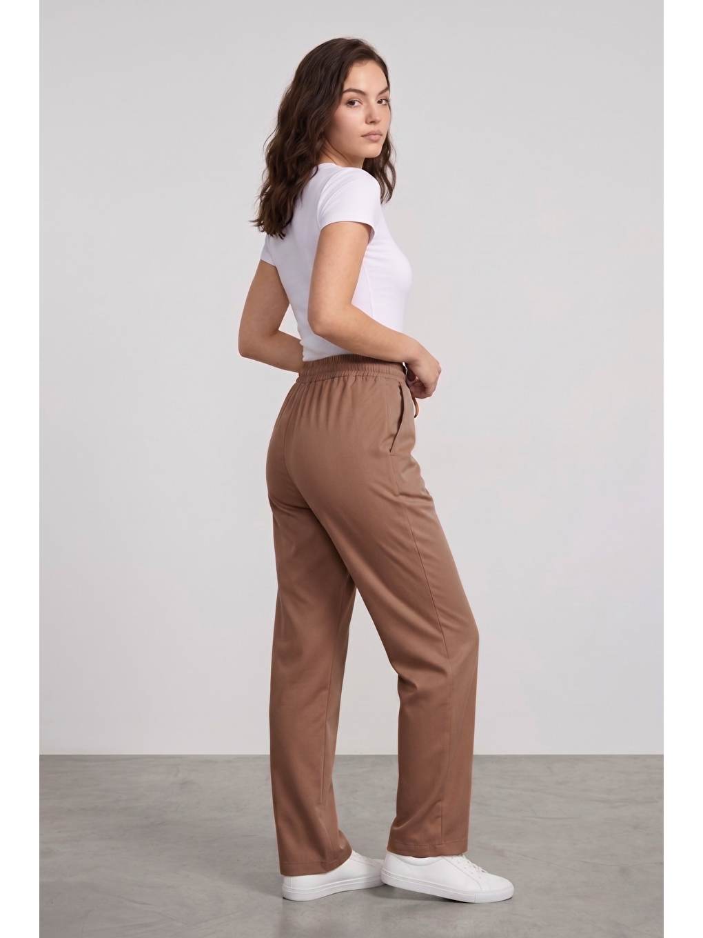 Bej Kadın Pantolon Beli Lastikli Cepli Rahat Kalıp Kadın Spor Pantolon-3