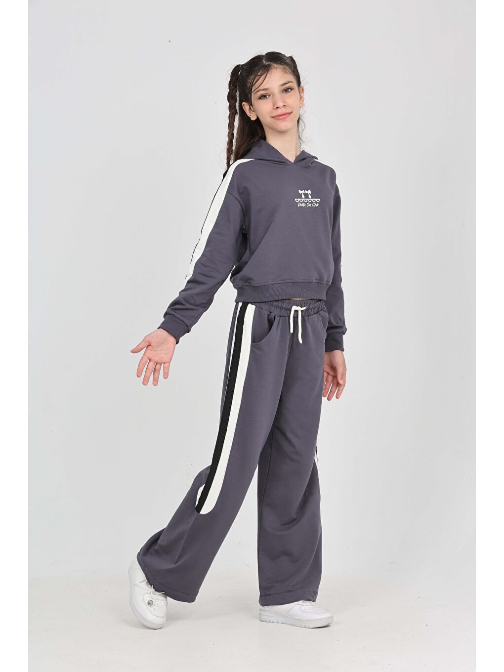 Antrasit Kız Çocuk Fiyonk Nakışlı Eşofman Takım-1