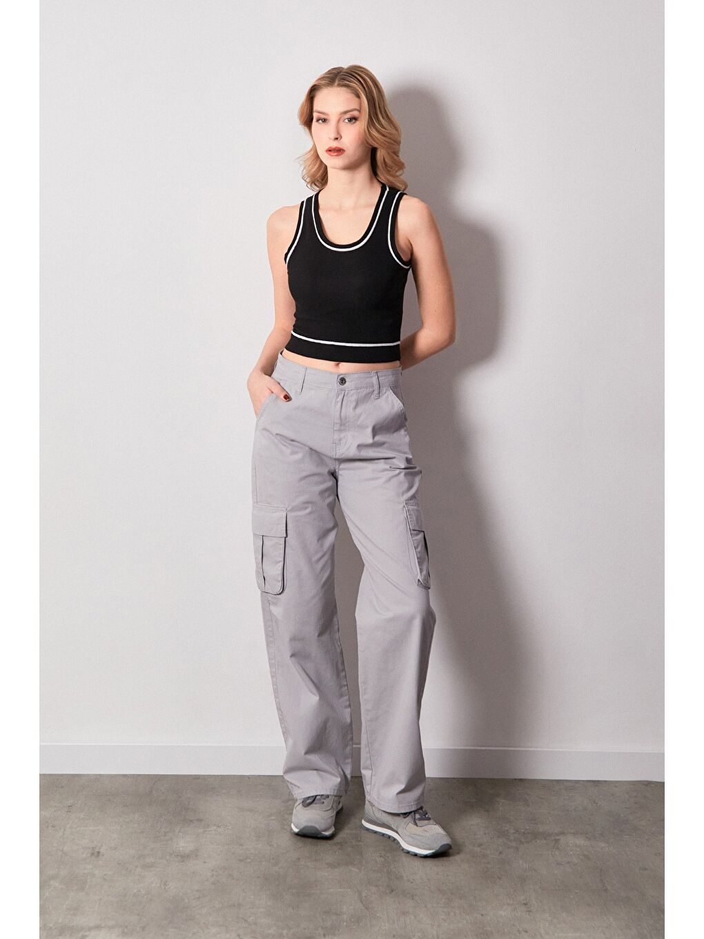 Siyah Fitilli U Yaka Body-2