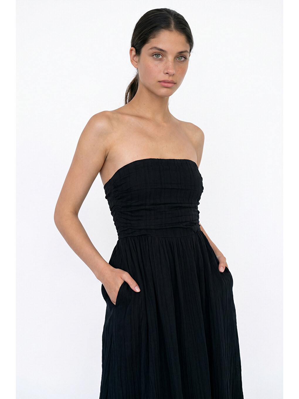 Straplez Drapeli Midi Elbise Siyah-2