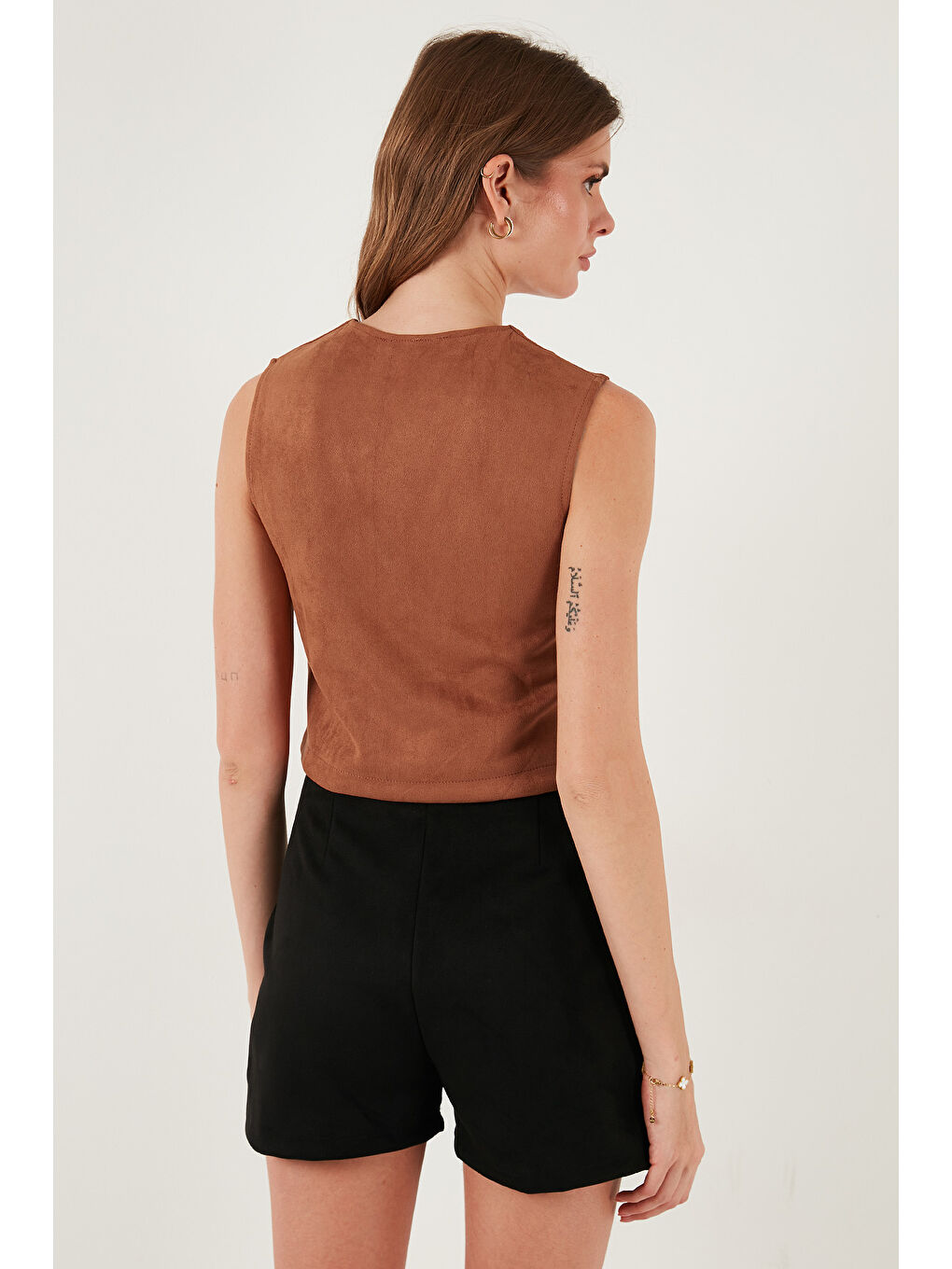 Kahverengi Fitted V Yaka Düğmeli Crop Scuba Süet Kadın Yelek 5865576-6