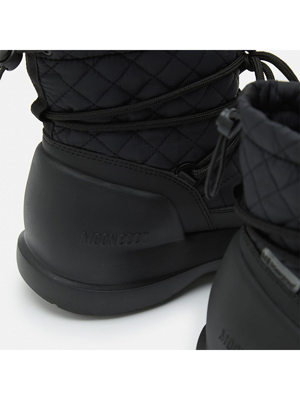 Siyah Kadın Bot 80D2500020 Mezzaluna Quilted Mid WP-2
