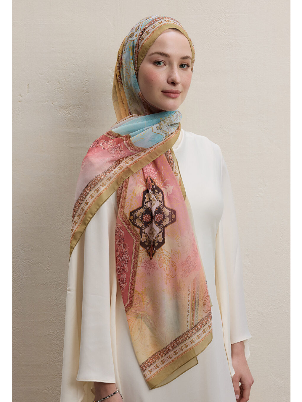 Sarı Amelıa Desen İpek Krep Şal Işığı-1