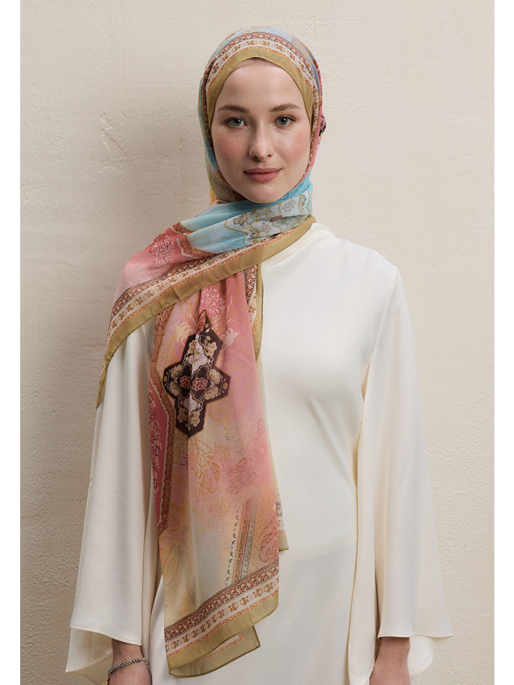 Sarı Amelıa Desen İpek Krep Şal Işığı-3