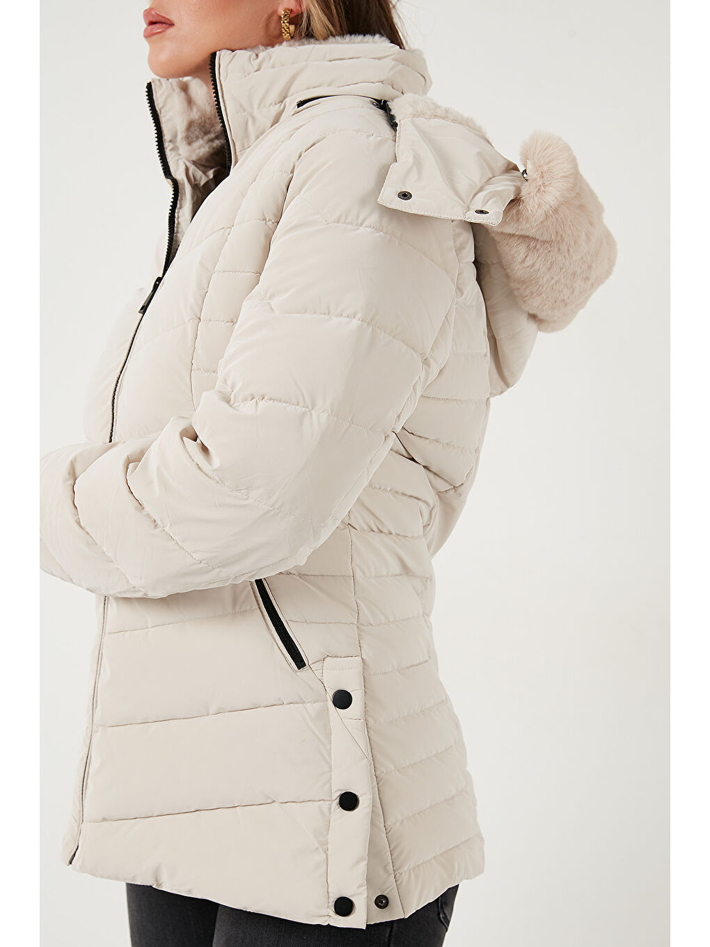 Bej Kapitoneli Slim Fit Çıkarılabilir Kapüşonlu Mont 497MARA-4