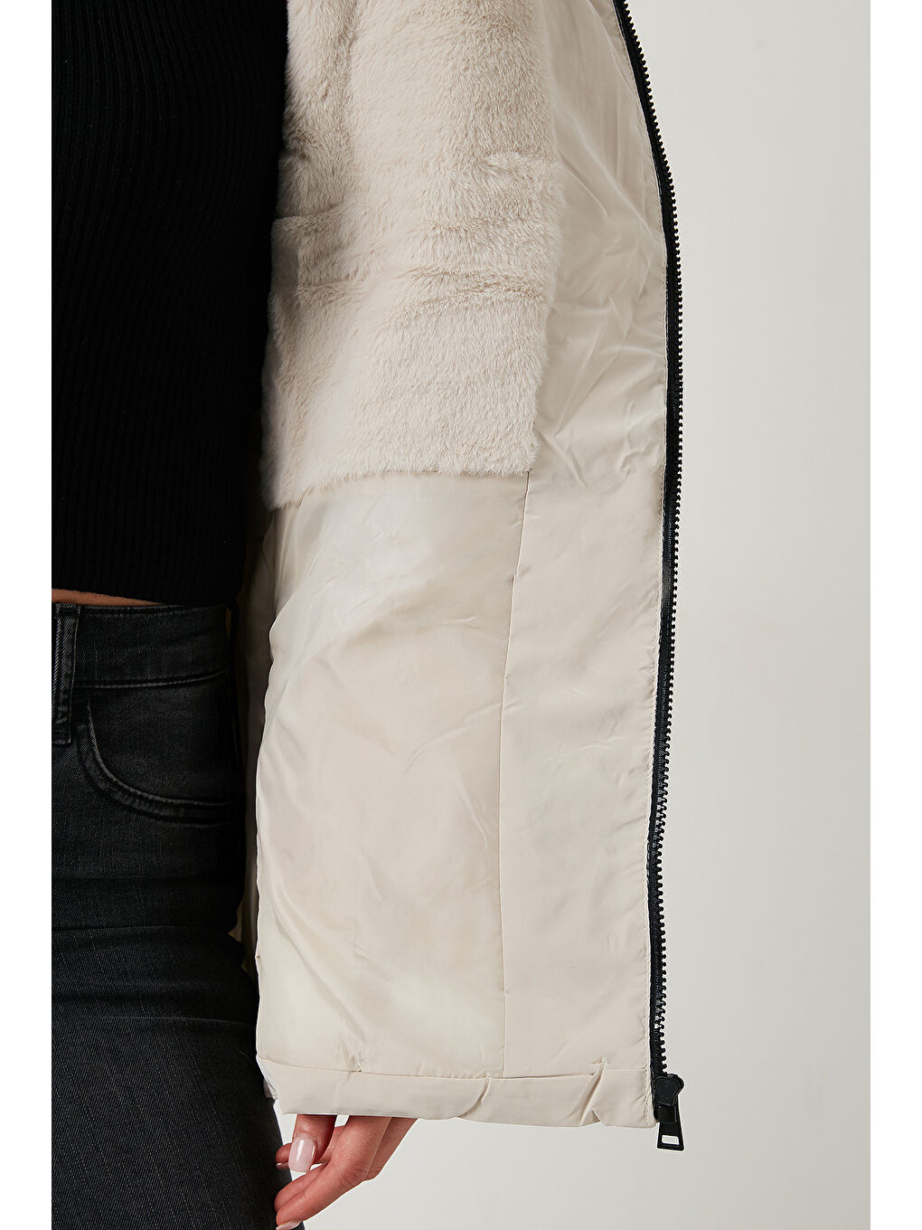 Bej Kapitoneli Slim Fit Çıkarılabilir Kapüşonlu Mont 497MARA-5