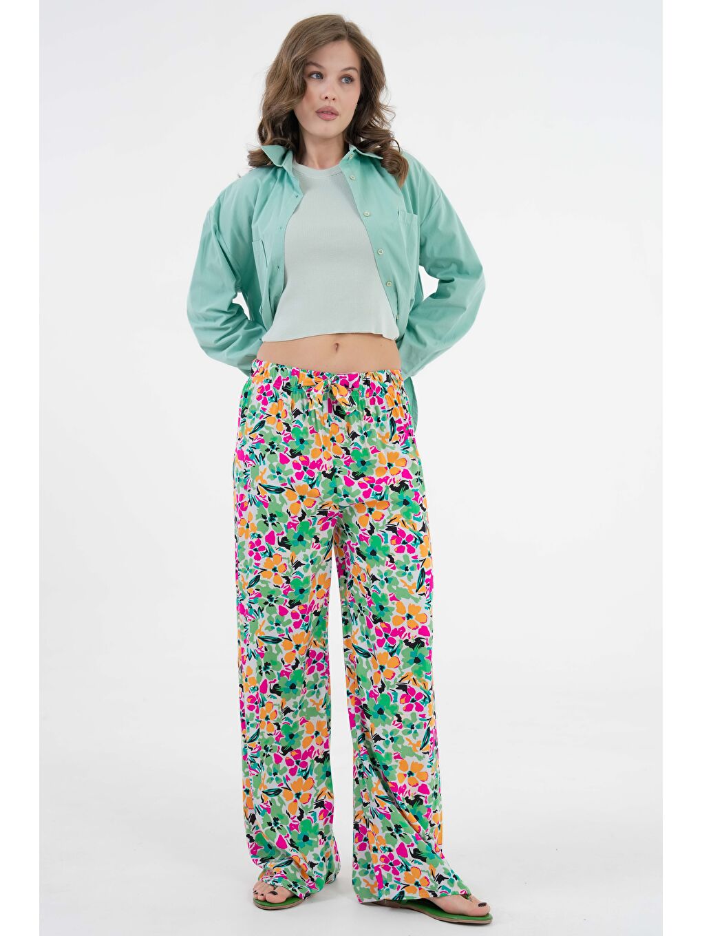 Karışık Çok Renkli Kadın Desenli Beli Lastikli Bağlamalı Bol Paça Dokuma Pantolon - Viskon-4