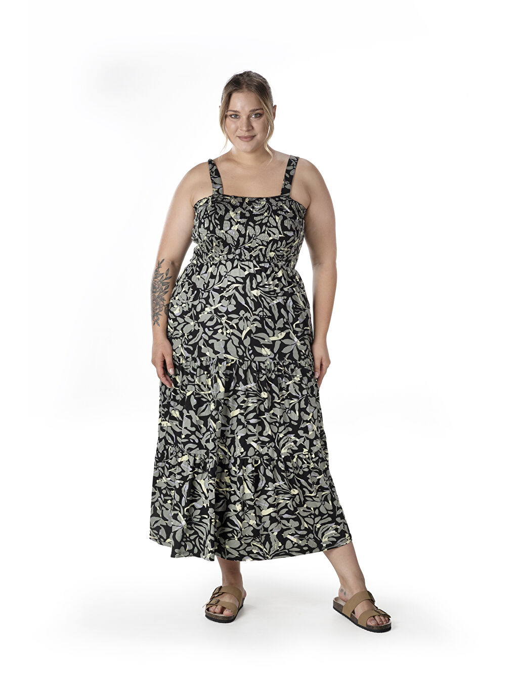 Haki Büyük Beden Çiçek Desenli Kalın Askılı Beli Lastikli Elbise T-81-7