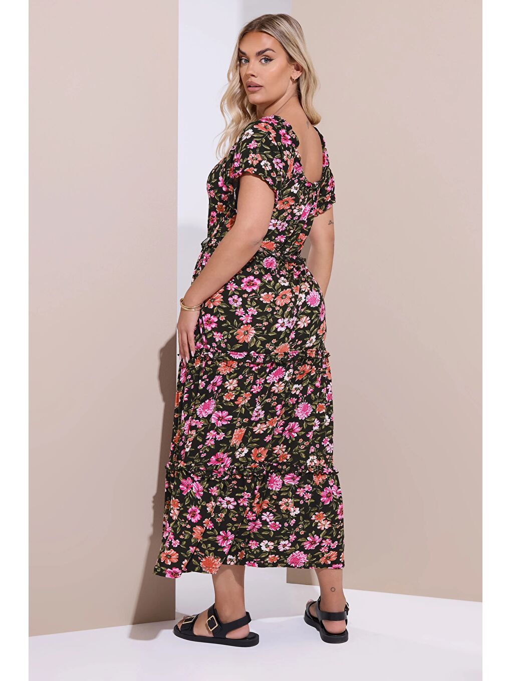 Karışık Büyük Beden Kısa Kollu Çiçek Desenli Yakası Büzgülü Maxi Elbise 270237-3