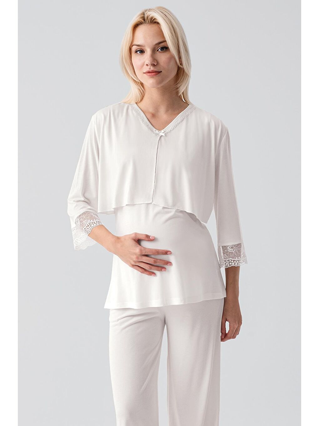 Ekru Truvakar Kollu Dantelli Düğmeli Esnek Viskoz Hamile Sabahlık Pijama Takım 19301-5