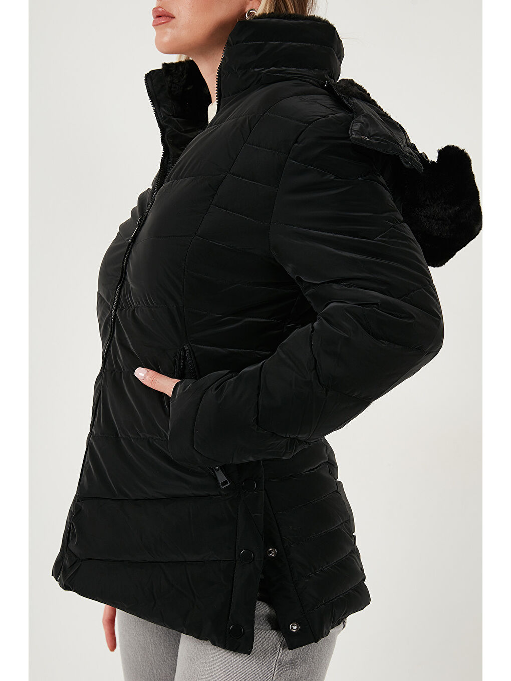 Siyah Kapitoneli Slim Fit Çıkarılabilir Kapüşonlu Mont 497MARA-5