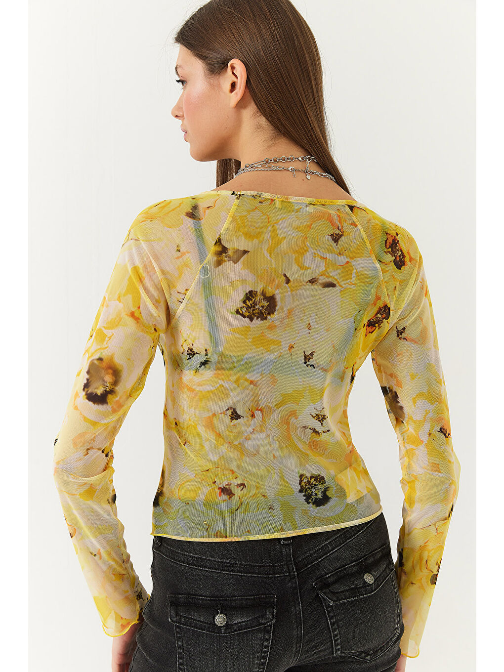 Sarı Kadın Bisiklet Yaka Dijital Baskılı Asimetrik Kesim Tül Bluz-5