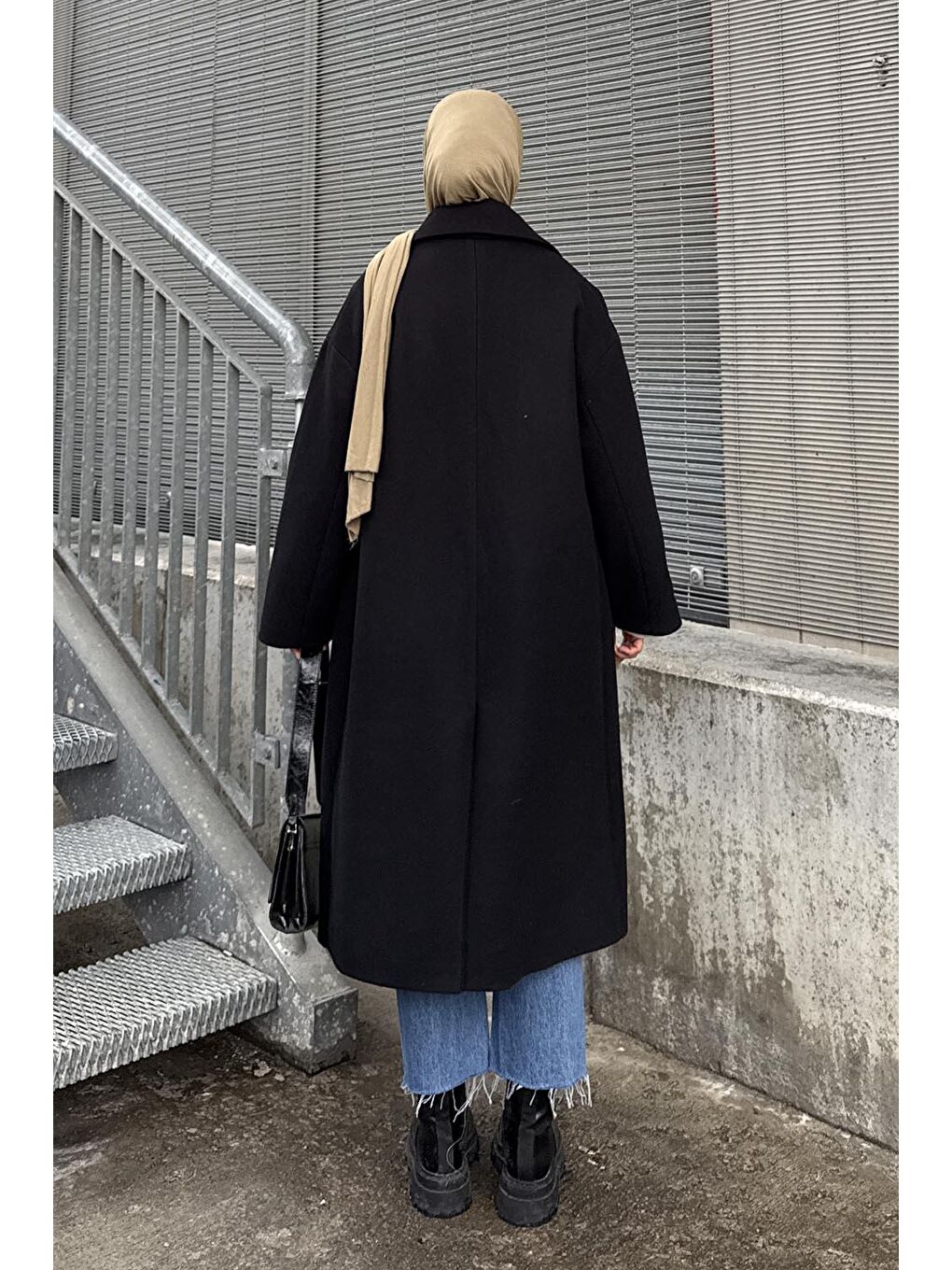 Tek Düğmeli Kaşe Kaban Siyah-3