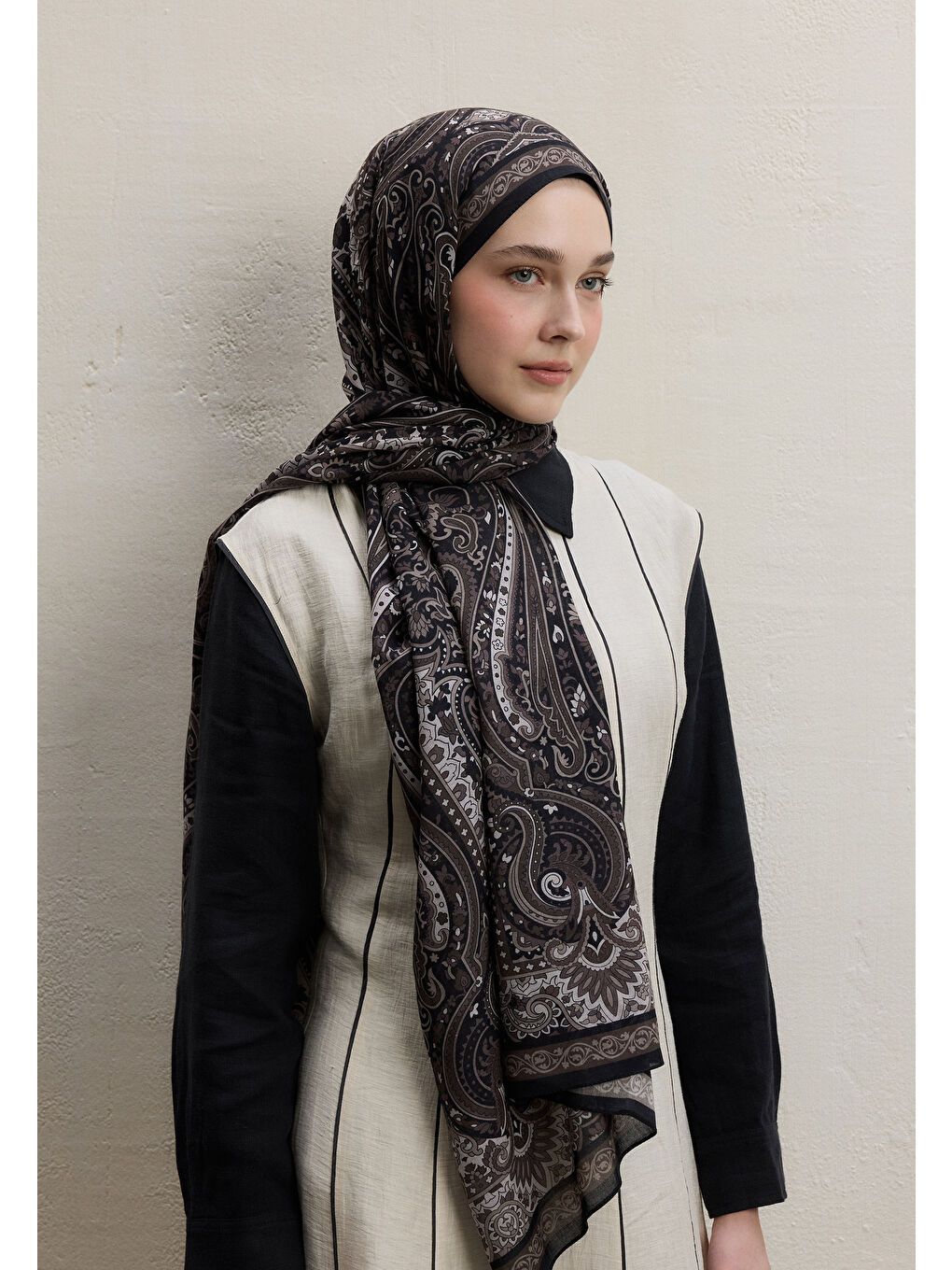 Zaıra Desen Şal Siyah-2