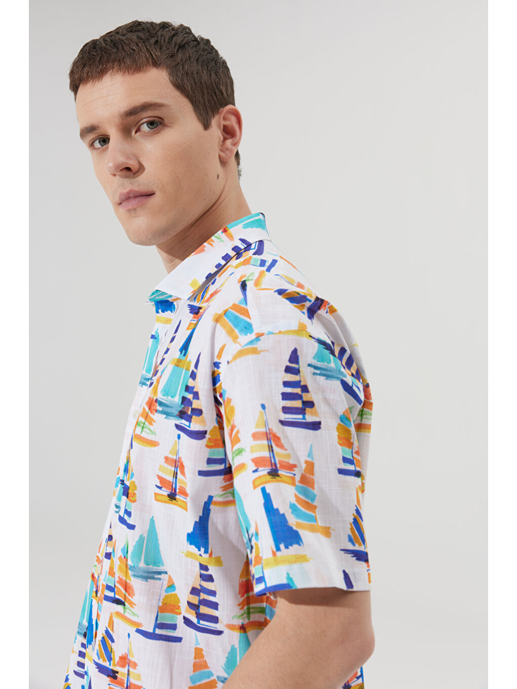 Beyaz Erkek BEYAZ RENKLI Oversize Fit Geniş Kesim Küçük İtalyan Yaka %100 Pamuk Baskılı-3