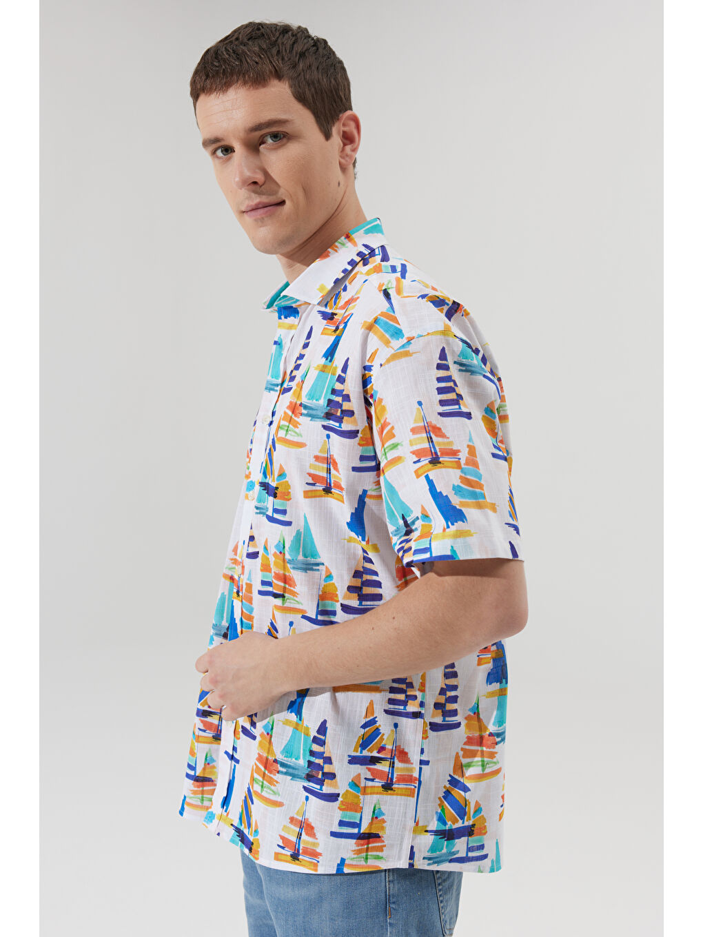 Beyaz Erkek BEYAZ RENKLI Oversize Fit Geniş Kesim Küçük İtalyan Yaka %100 Pamuk Baskılı-4