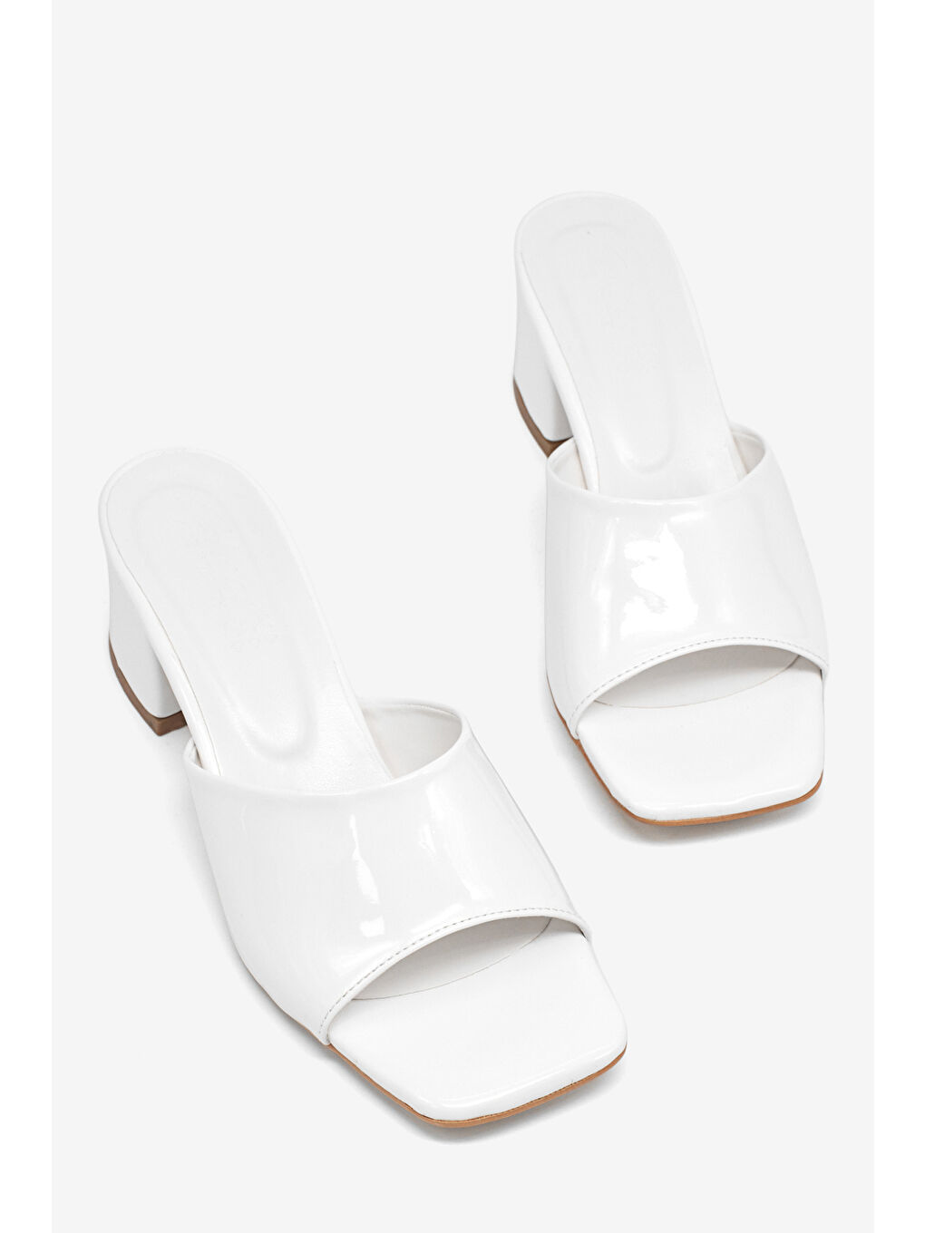 Kadın Beyaz Rahat Kalıp Topuklu Terlik