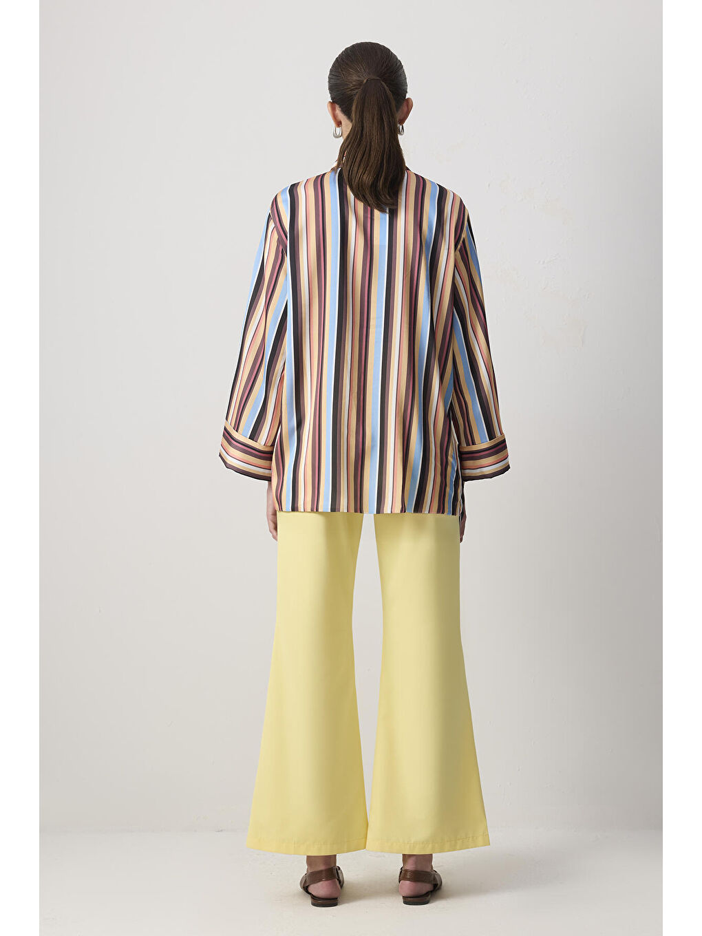 Turuncu Çizgi Desenli Saten Gömlek-3