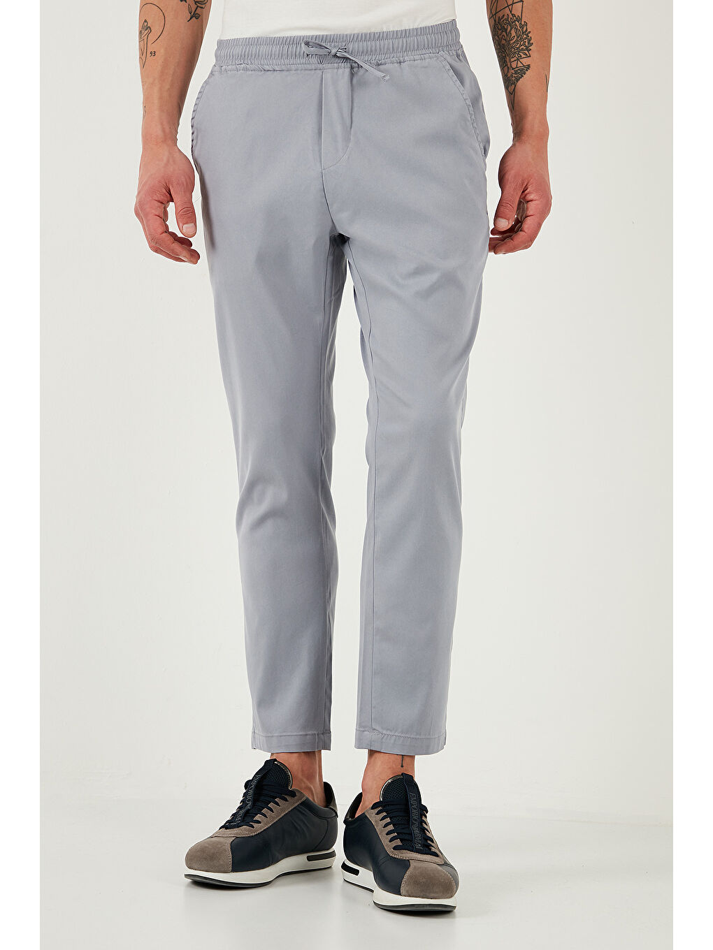 Gri Pamuklu Slim Fit Lastikli Bel Boru Paça Pantolon 5545S87JMILANO-1