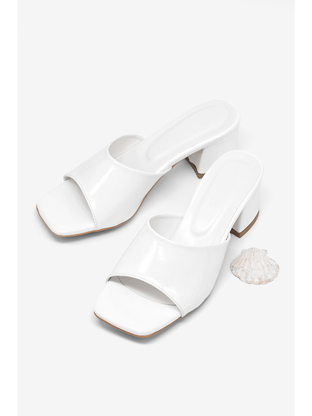 Kadın Beyaz Rahat Kalıp Topuklu Terlik-4