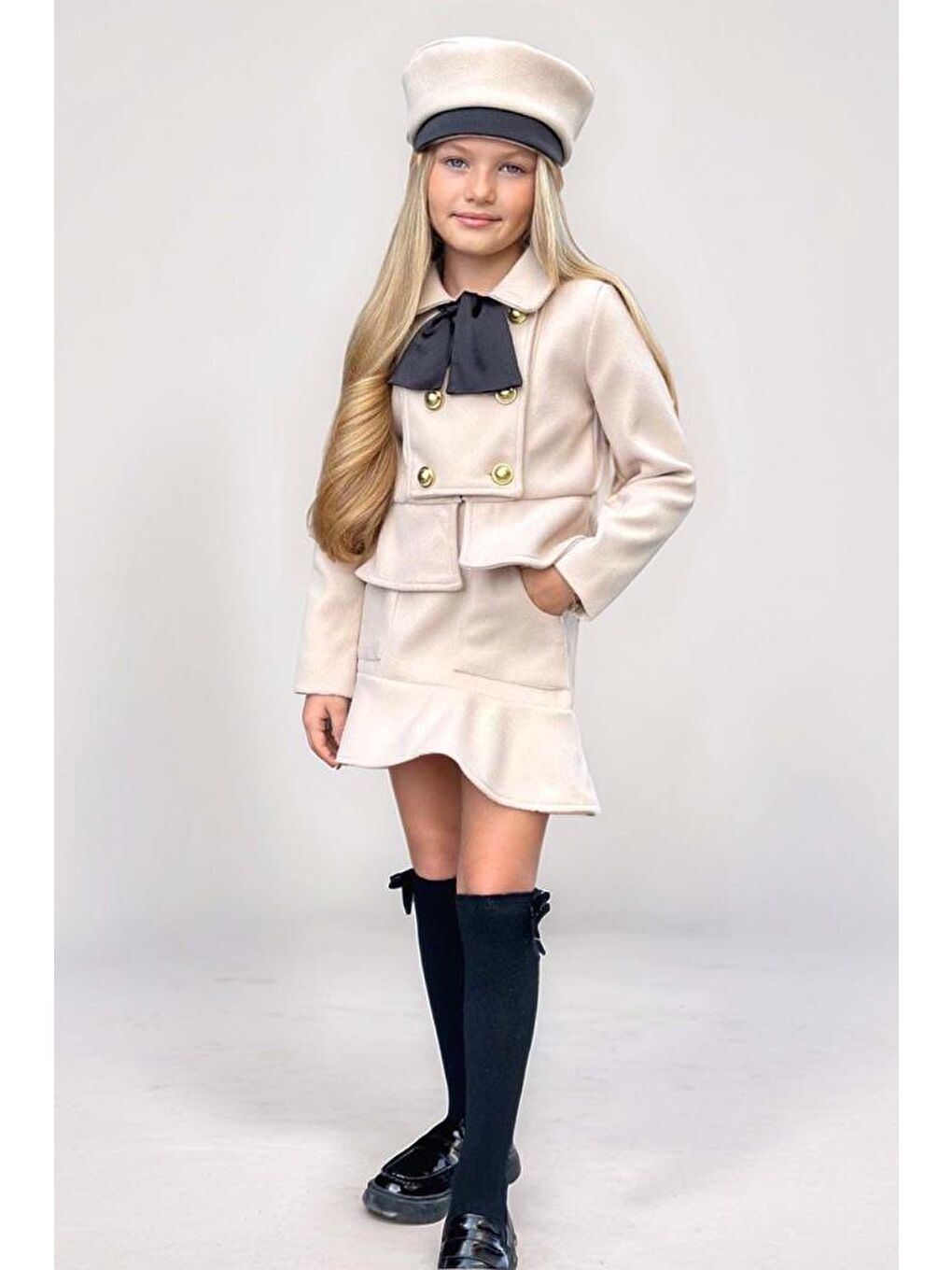 Ekru Kız Çocuk Asimetrik Kesim ve Düğme Detaylı Ceket Eteği Fırfır Detaylı Krem Kaşe Etekli Takım-2