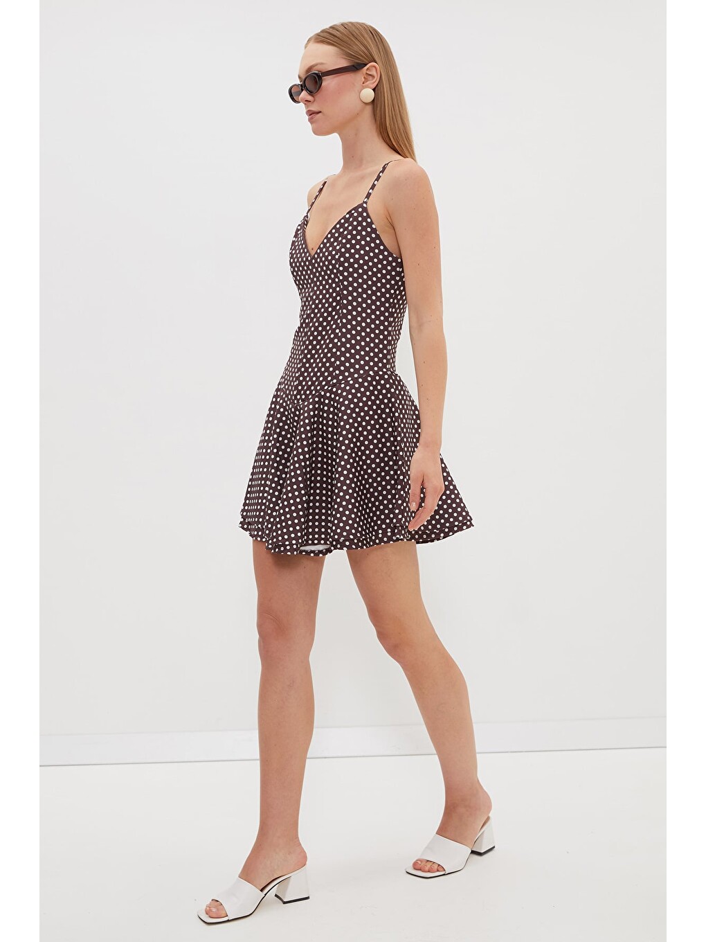 Kahverengi Puantiyeli Askılı Mini Boy Elbise-3