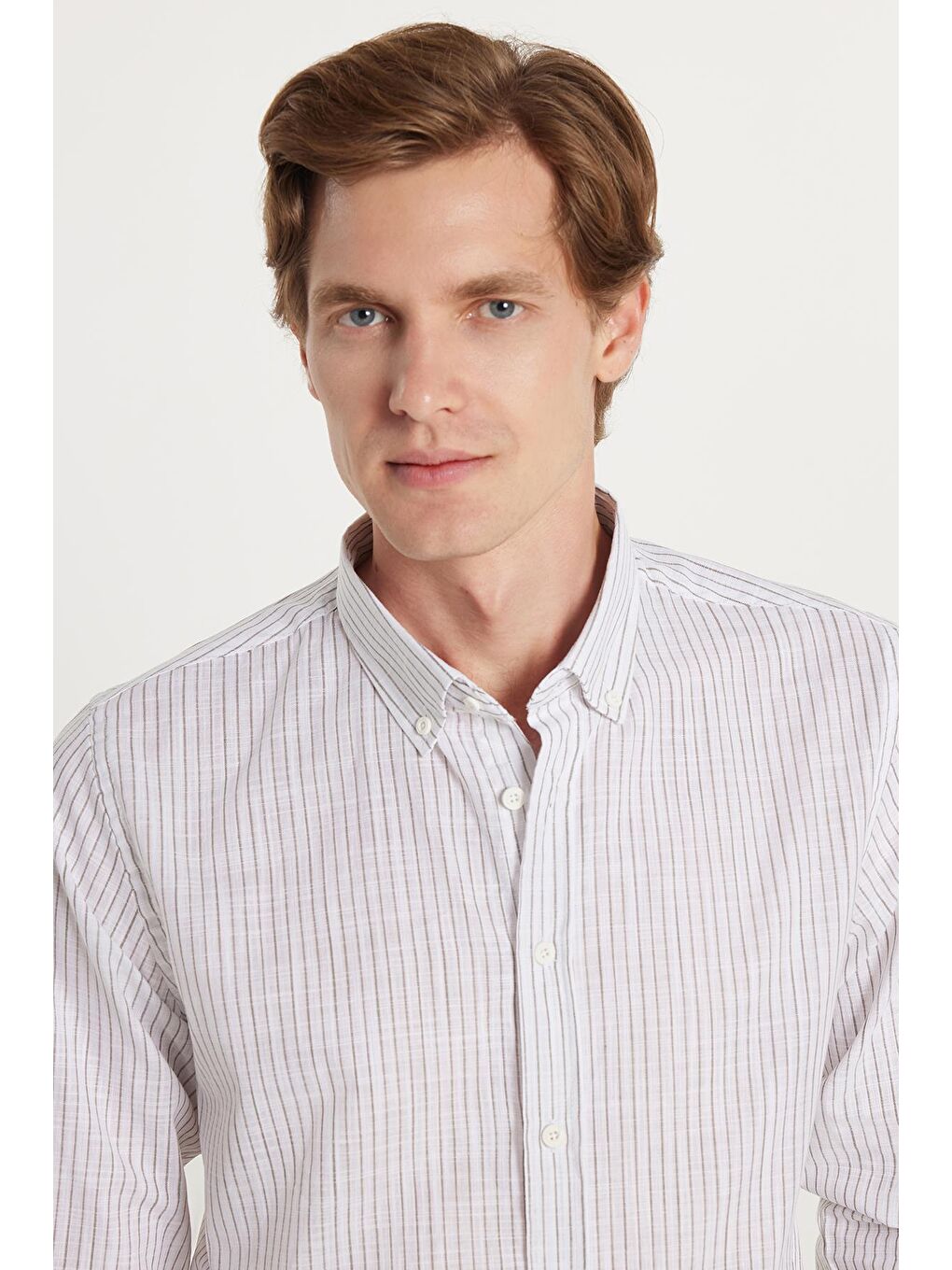 Karışık Erkek Slim Fit Dar Kesim Düğmeli Spor Yaka Keten Efekt %100 Pamuk Haki Çizgili Yazlık Gömlek