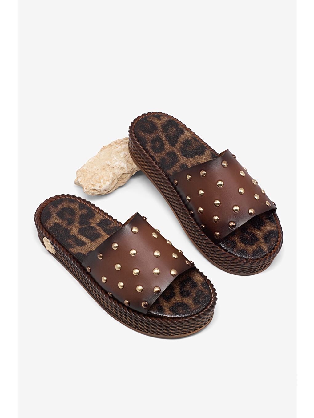 Kahverengi Kadın Taba Poli Taban Düz Boncuk Detaylı Terlik