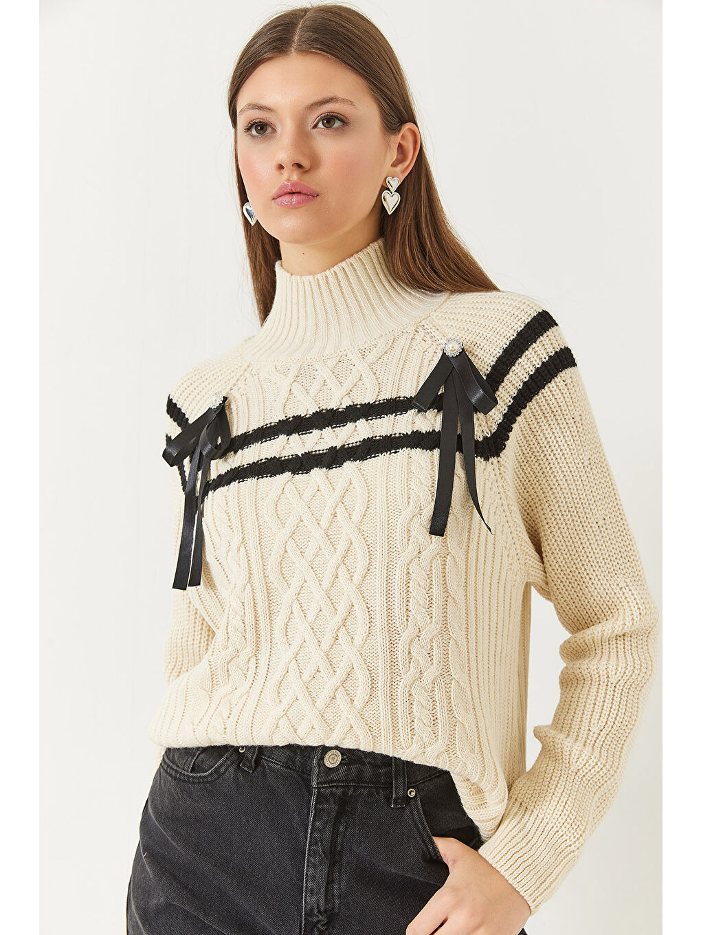 Lila Kadın Yakası Taşlı Fiyonklu Triko Kazak-2