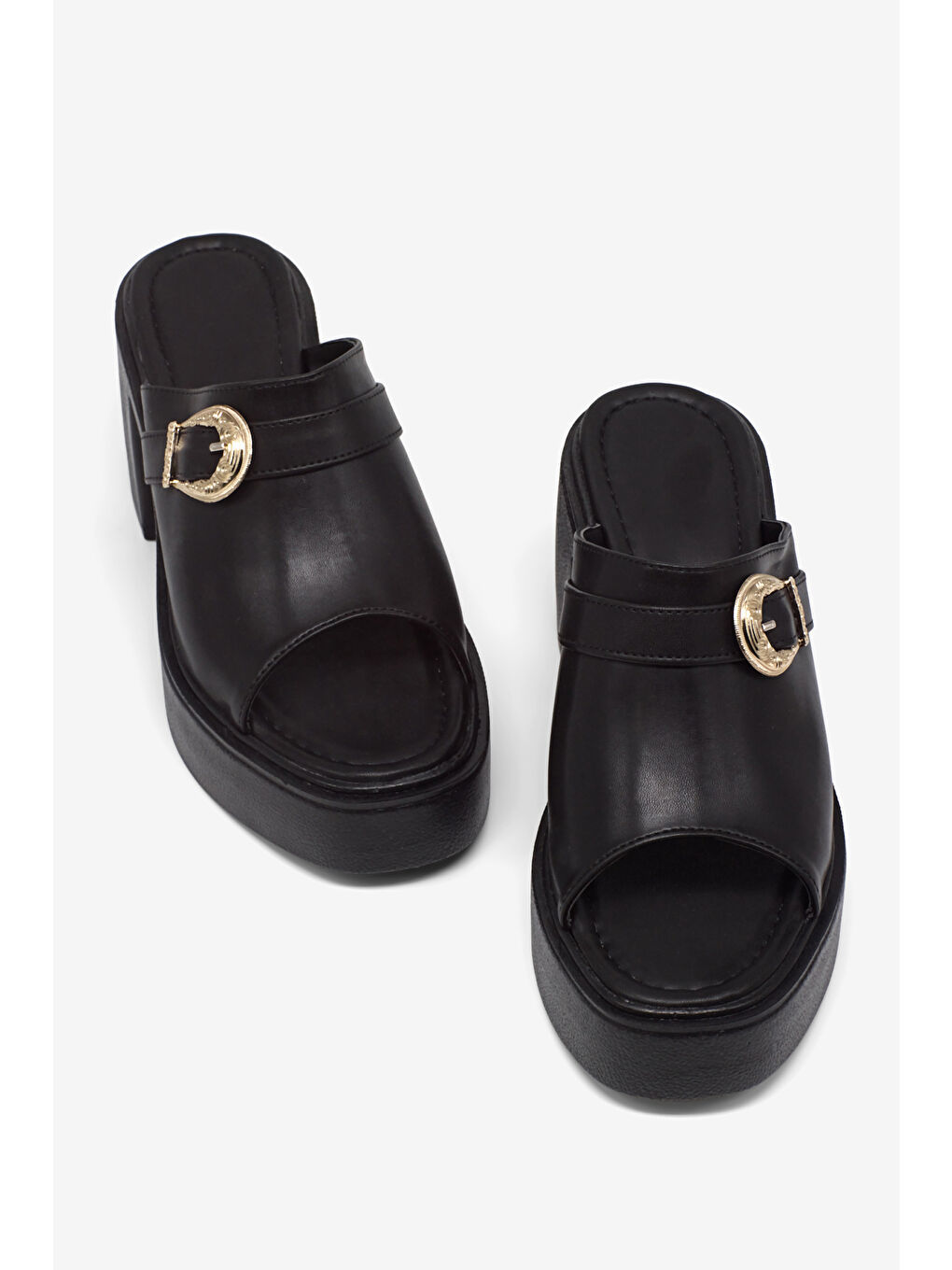 Kadın Siyah Yüksek Tabanlı Rahat Tokalı Terlik