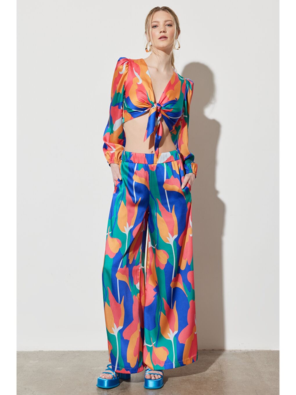 Karışık Flare Regular Fit Yüksel Bel İspanyol Paça Desenli Pantolon-1