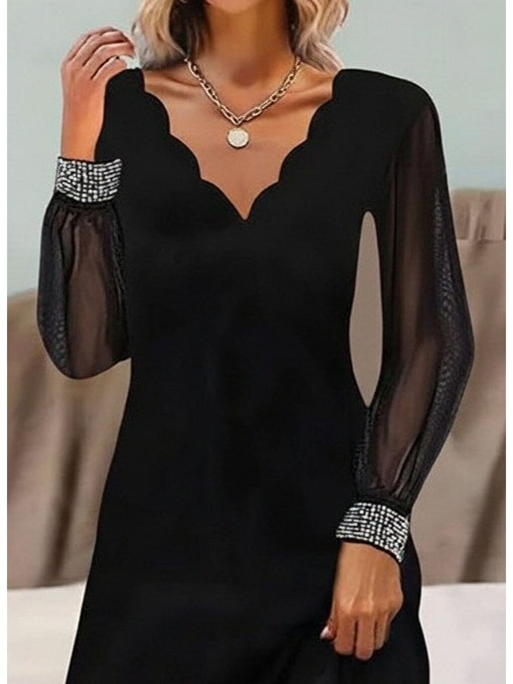 Siyah Kadın Uzun Kollu V Yaka Lazer Kesimli Tül Detaylı Mini Ithal Krep Elbise-3