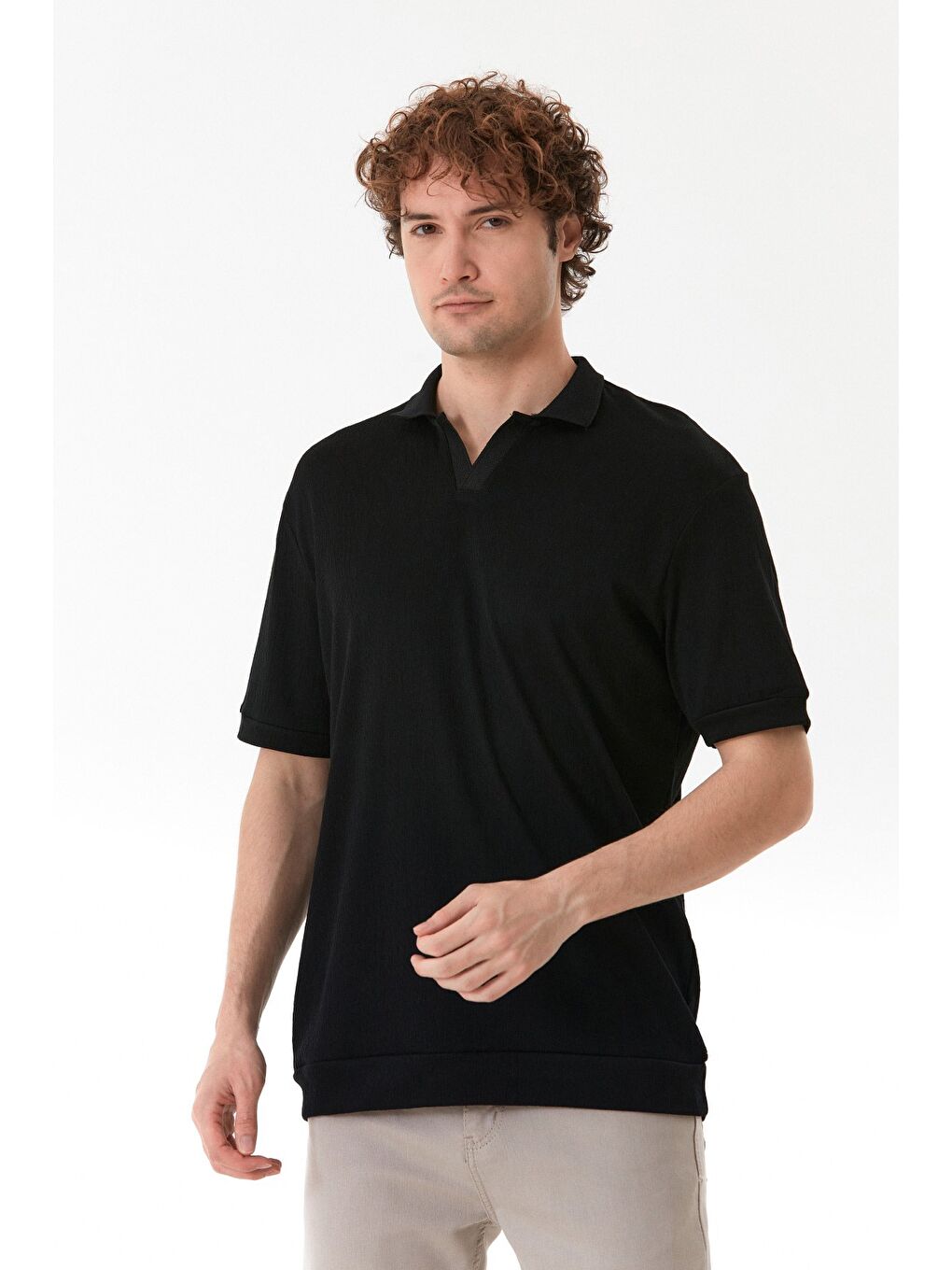Siyah Basic Polo Yaka Jakarlı Tişört