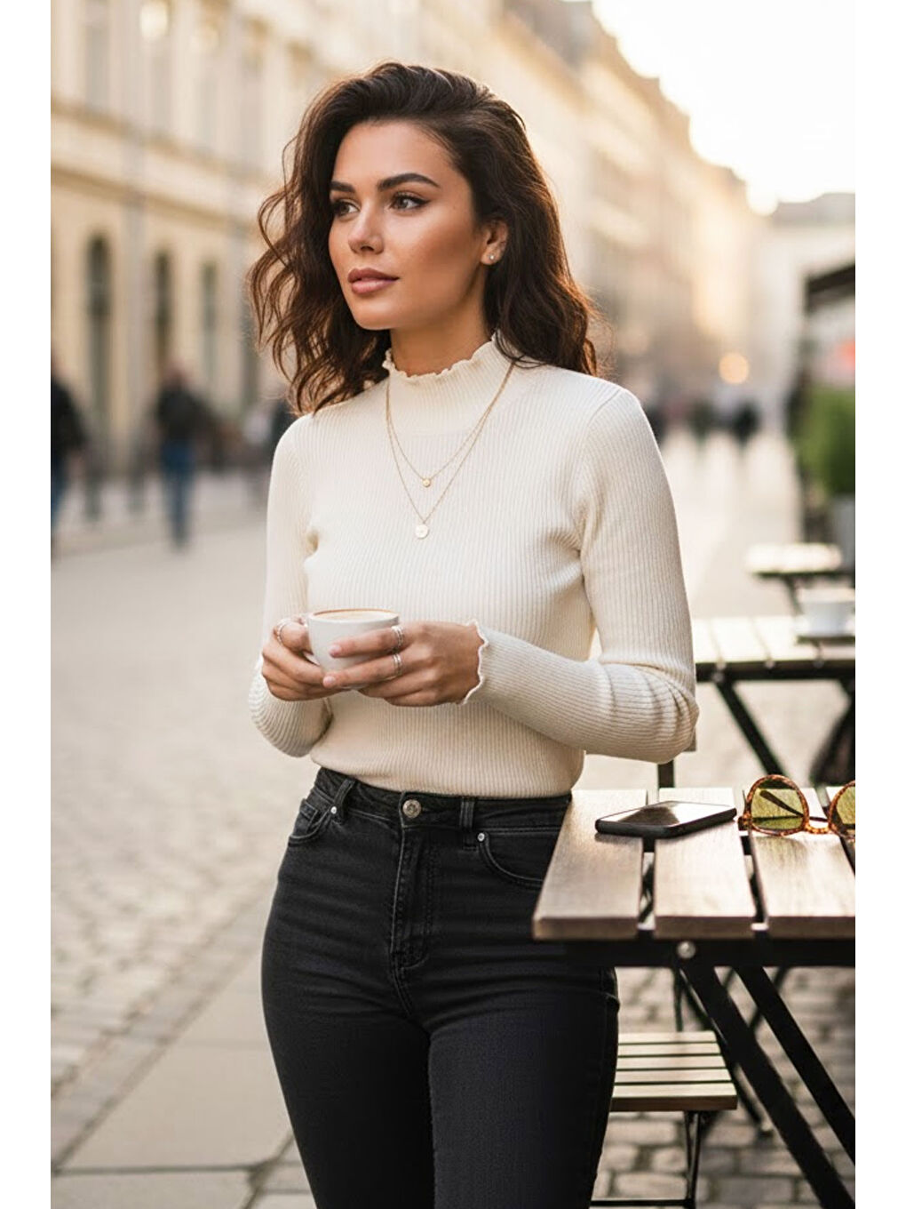 Ekru Kadın Krem Yarım Balıkçı Detaylı Triko Kazak