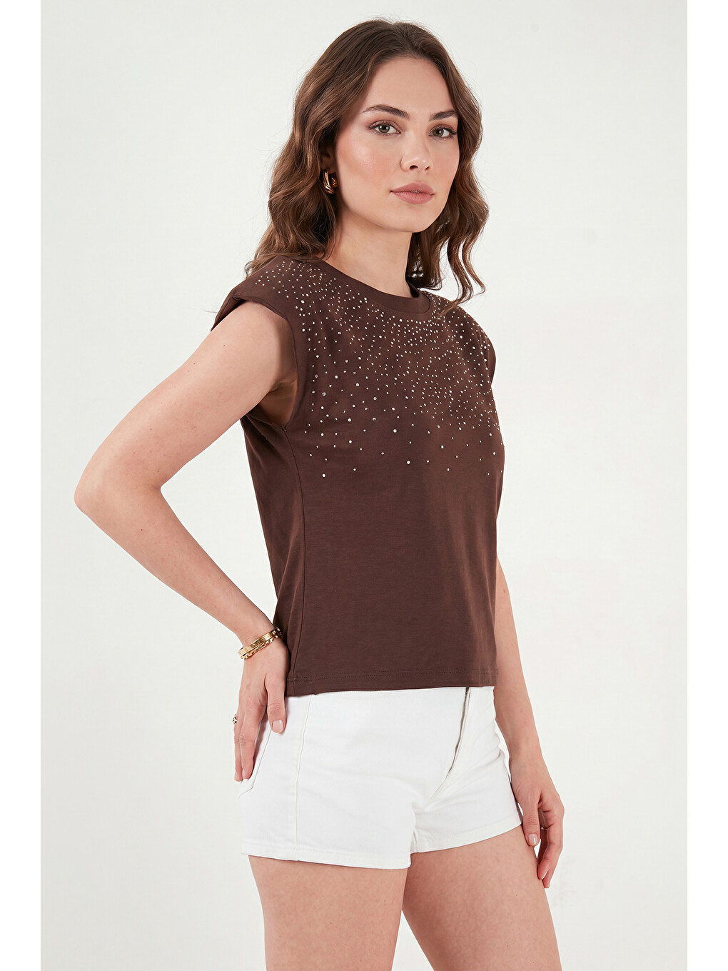 Kahverengi Pamuklu Regular Fit Taş Detaylı Bluz 5866945-4