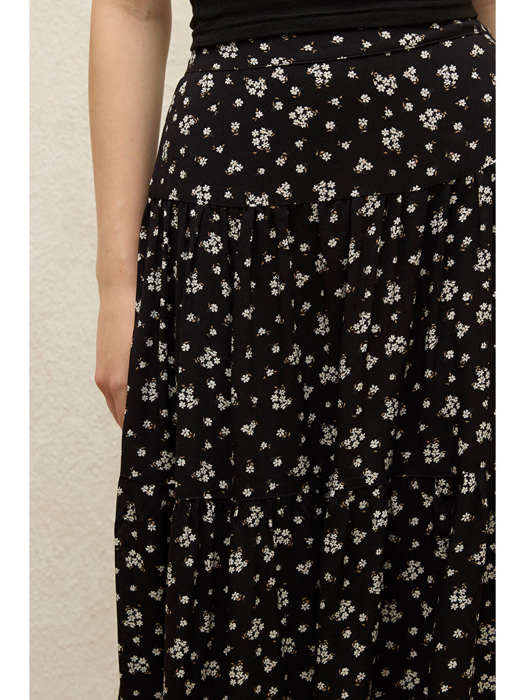 Siyah Viskon Desenli Etek Dıtsy-6