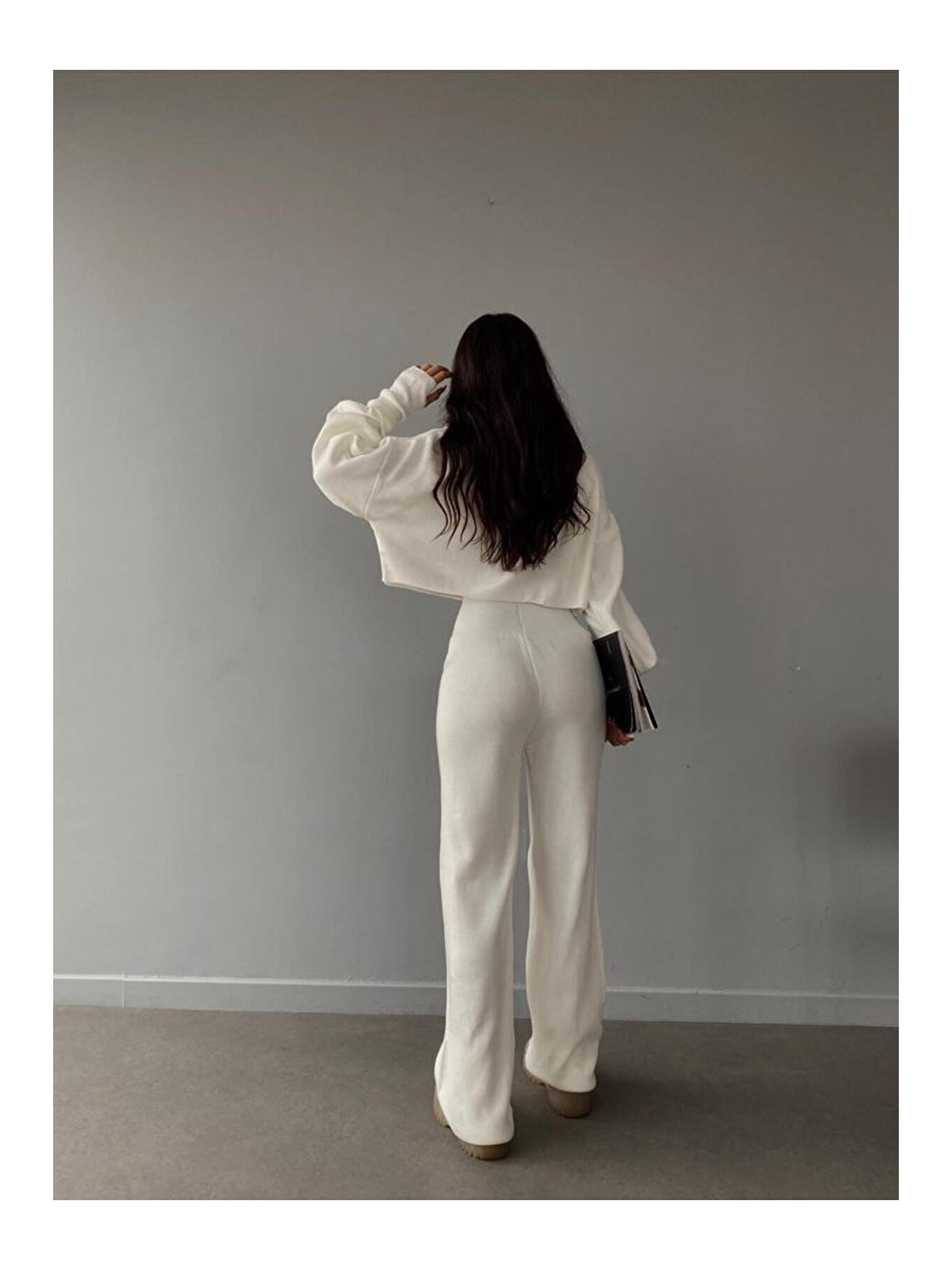 Beyaz Balıkçı Yaka Parmak Geçirmeli Alt Üst Triko Takım-3