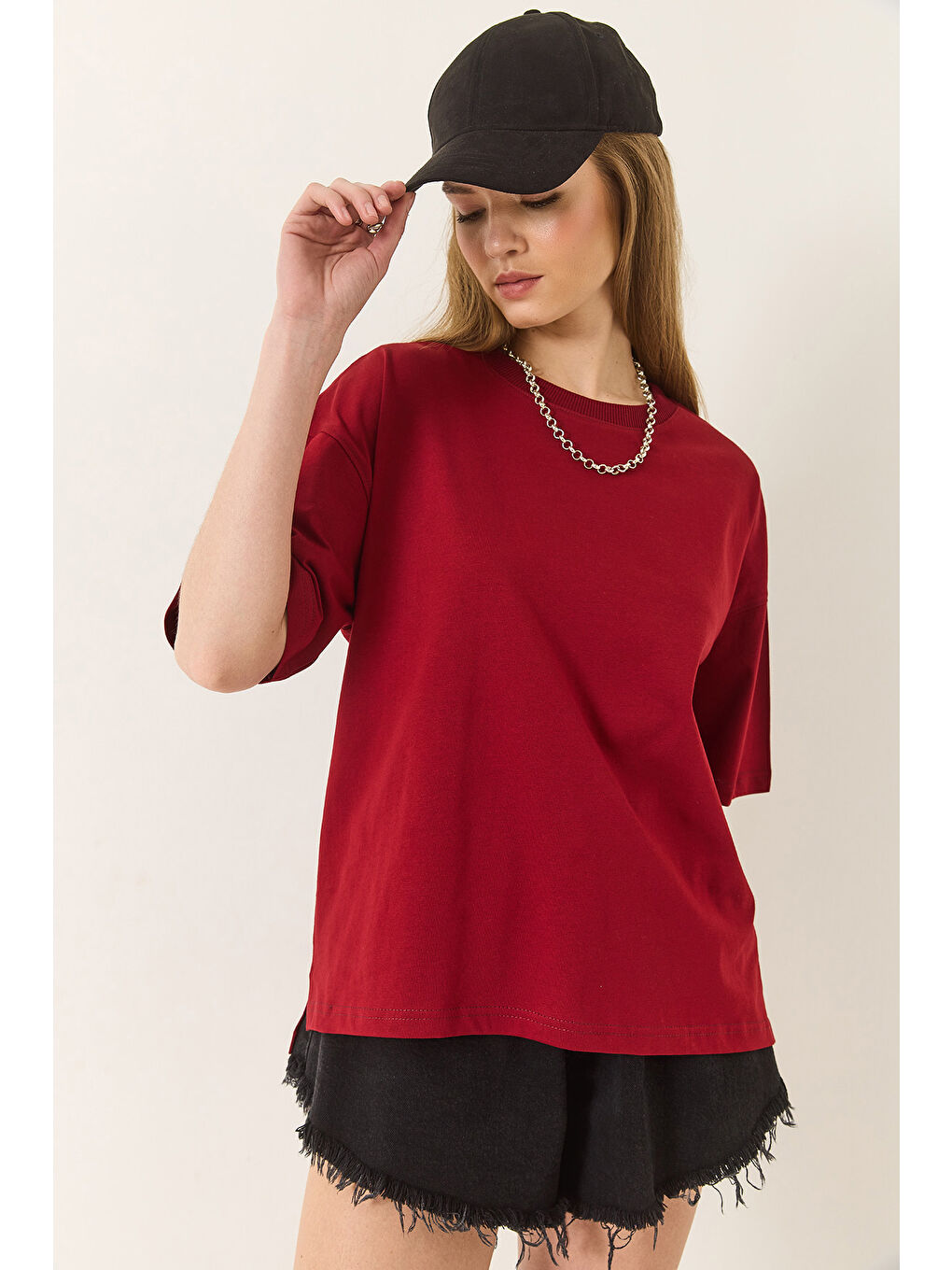 Bordo Kadın % Organik Pamuk Relaxed Fit Yırtmaçlı Yuvarlak Yakalı T-Shirt-2