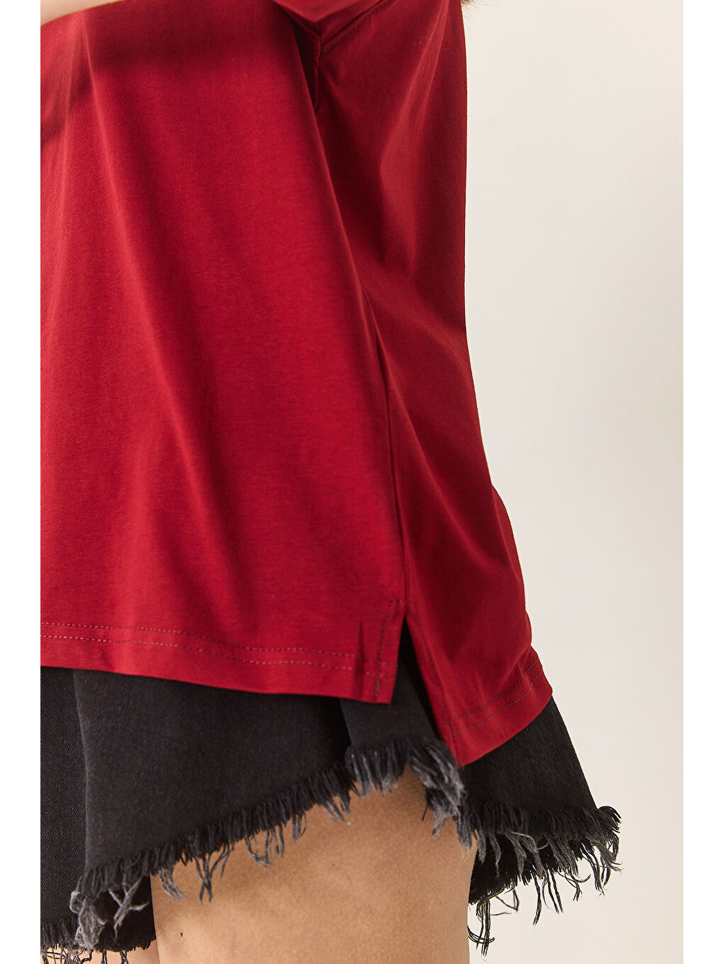 Bordo Kadın % Organik Pamuk Relaxed Fit Yırtmaçlı Yuvarlak Yakalı T-Shirt-6