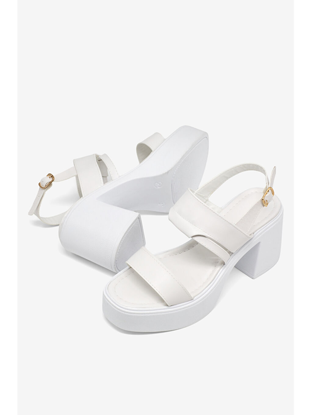 Kadın Beyaz Rahat Kalıp Poli Taban Topuklu Sandalet-3