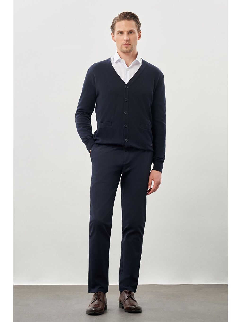 Koyu Lacivert Uzun Kol Örme V Yaka Comfort Fit Rahat Kesim Klasik Triko-1