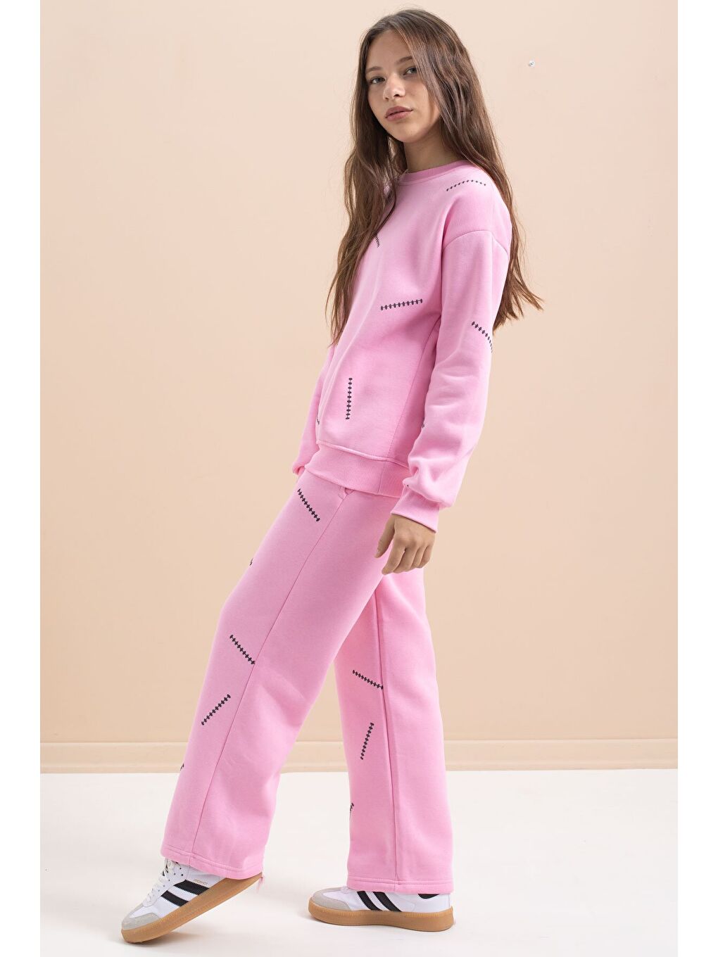 Pembe Kız Çocuk Desenli 3 İplik Şardonlu Geniş Paça Eşofman Takımı 22643-4