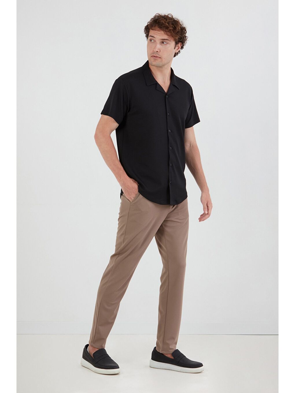 Siyah Basic Krep Kumaş Düğmeli Gömlek-1