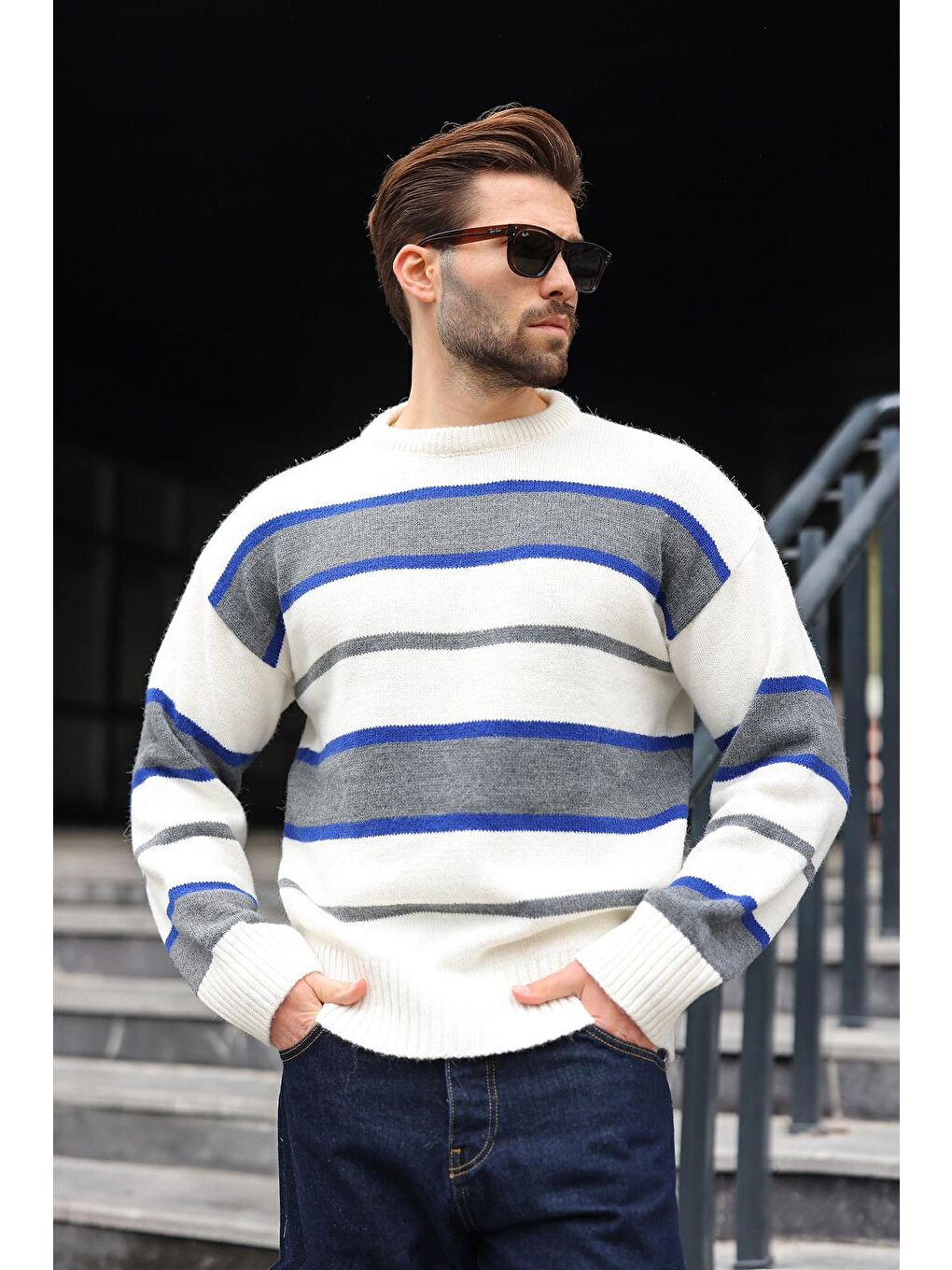 Beyaz Kemik Rengi Çizgili Bisiklet Yaka Triko Erkek Kazak E7455-3